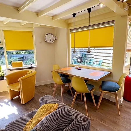 Happy Little Maya Bee